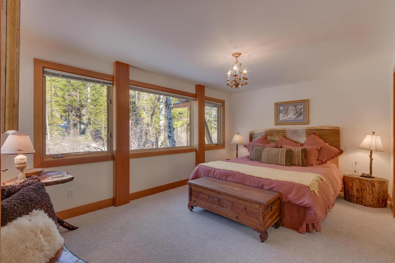 Creek Side- 4 Primary Suites, Hot Tub, Shuttle To Slopes, Pet Friendly Olympic Valley  Exterior photo