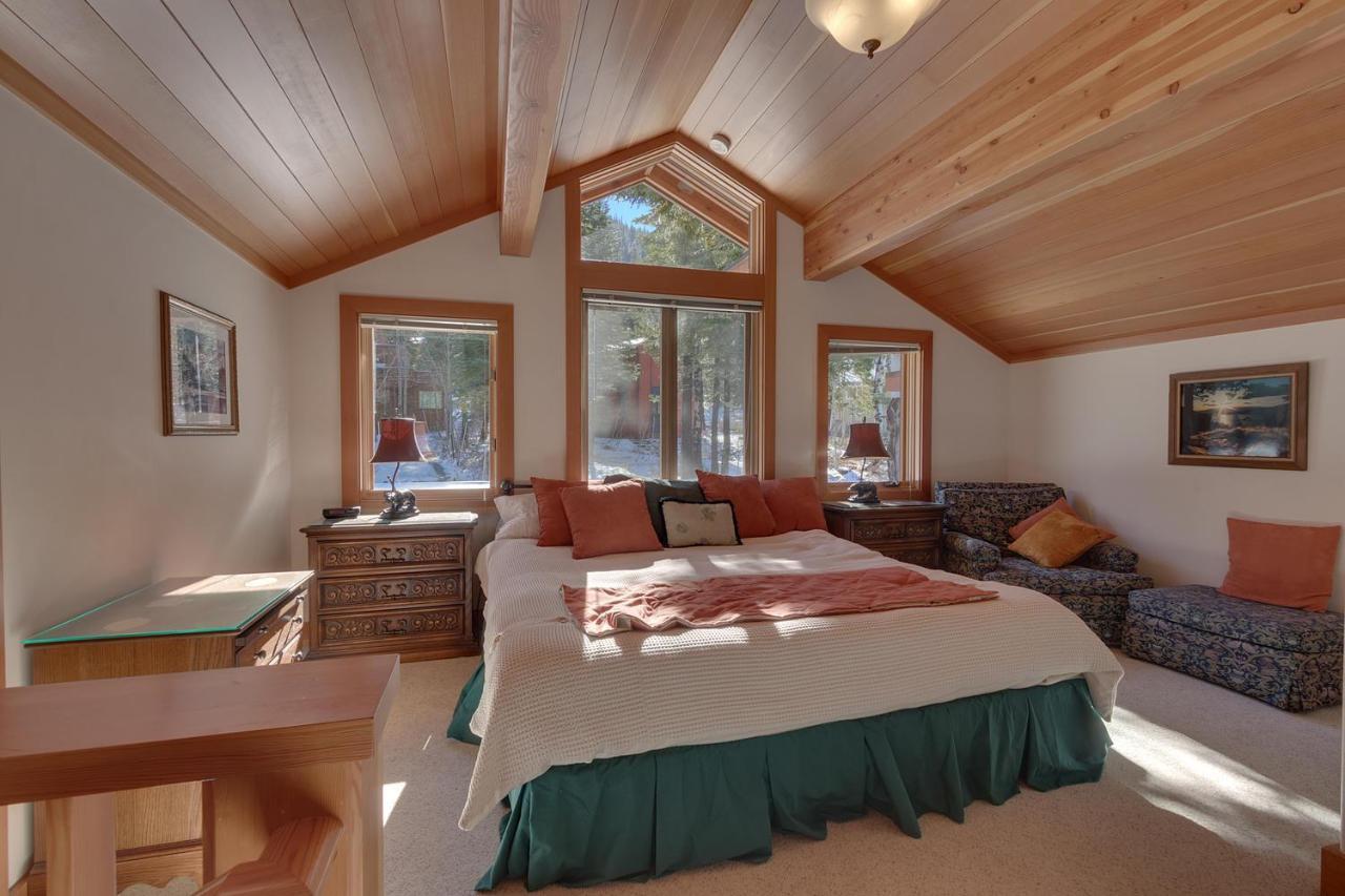 Creek Side- 4 Primary Suites, Hot Tub, Shuttle To Slopes, Pet Friendly Olympic Valley  Exterior photo